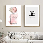 北欧风轻奢粉色小香风COCO浪漫卧室香水瓶挂画艺术沙发背景墙壁面
