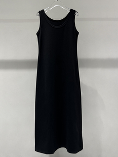 艾诺丝港湾2023秋款修身显瘦黑色，无袖吊带连衣裙背心长款30819011