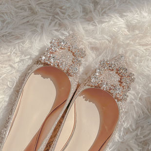 婚鞋女2023水钻珍珠尖头平底鞋，女伴娘高低跟浅口水晶亮片单鞋