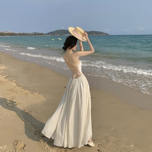 设计感性感露背纯欲风，白色大摆拖地礼服长裙，超仙海边度假连衣裙子