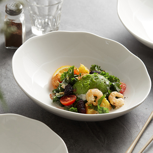 斜口沙拉碗高颜值蔬菜，水果盘日式大号陶瓷，北欧风轻奢甜品白色餐具
