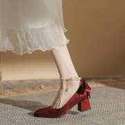 匠逅女鞋、红色蝴蝶结单鞋女设计感小众设计感绸缎粗跟婚鞋新娘鞋