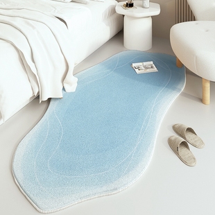 冬天蓝色床边地毯卧室仿羊绒高级不规则异形，云朵房间毛绒加厚地垫
