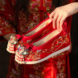 秀禾婚鞋汉服绣花鞋女古风红色中式新娘，鞋珍珠流苏内增高配旗袍鞋