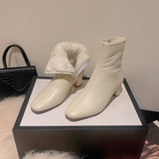 棉靴~2023冬真皮粗跟高跟羊羔，毛女短靴杏色乳白色保暖厚绒雪地靴