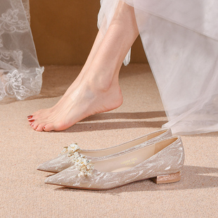平底婚鞋女秀禾主婚纱，两穿2022年新娘鞋，不累脚孕妇水晶鞋平跟
