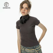 dimon美式舒适百搭小高领，修身收腰短袖，t恤女2023夏季上衣街舞