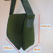 绿色老式怀旧绿书包帆布光面斜挎红解放包挎绿书包横款绿书包