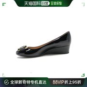 香港直邮SALVATORE FERRAGAMO 女士黑色漆皮蝴蝶结坡跟鞋 0592353