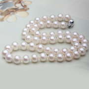 9-10mm珍珠项链极强光，米白色天然淡水珍珠，成品正圆超高性价比短款
