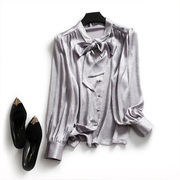 珠光质感 自然肌理褶皱面料蝴蝶结领结系代单排扣长袖衬衫女上衣