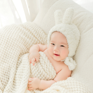 儿童摄影服装小兔子主题可爱白色，兔帽宝宝满月百天照拍照沙发道具