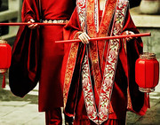 大红色手提汉服灯笼明制宋制，婚纱照拍摄道具，中式古典风灯笼结婚