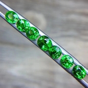5克拉 天然沙弗莱裸石手链料 玻璃体晶体干净翠绿色火彩闪台面大