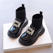 女童袜靴2023春秋公主马丁靴儿童皮鞋女孩软底加绒短靴子黑色