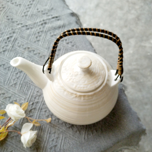 外贸出口陶瓷茶壶日式复古浮雕提梁壶大容量家用单壶咖啡壶带滤孔