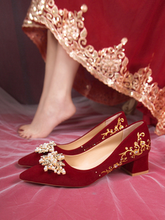 婚鞋新娘鞋秀禾婚纱，两穿2024年中式红色尖头高跟鞋女孕妇