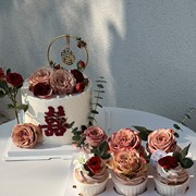烘焙中式婚礼甜品台蛋糕装饰红色喜字插牌订婚结婚玫瑰花纸杯插件