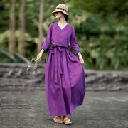 高档紫色麻料连衣裙女民族风复古秋冬文艺范收腰显瘦气质长裙