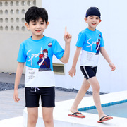 儿童泳衣涤纶分体男孩男童中大童套装卡通印花泳装户外运动泡温泉