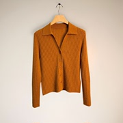 弹力坑条针织衫女袖口纽扣商务通勤暖橙色100%山羊绒POLO领开衫女