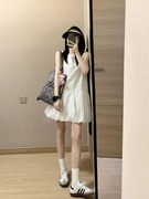 网红时尚穿搭女2024夏季韩系设计感修身显瘦无袖背心连衣短裙