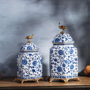 青花瓷软装饰品摆件欧式美式古典客厅茶几三件套陶瓷配铜家居摆设