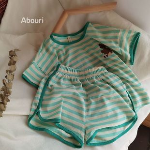 夏季度假风韩版男童女童条纹小童，亲子装潮洋气短袖，t恤+短裤两件套