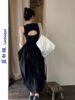 蓝白佩黑色圆领无袖，法式复古超仙连衣裙设计感镂空露背长裙子