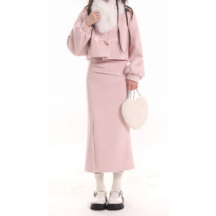 长袖外套半身长裙高腰包臀粉色套装在逃公主秋冬款名媛风套装