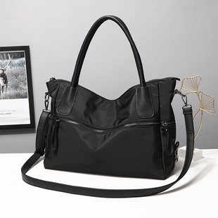 欧美时尚黑色大包，简约单肩斜挎包大容量牛津布包女包休闲包旅行袋