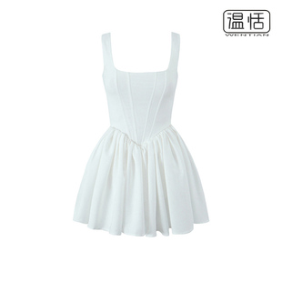 辣妹高腰线(高腰线，)白色蓬蓬裙无袖，修身显瘦背心连衣裙a字短裙子