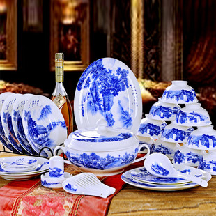 景德镇陶瓷器青花瓷釉，中彩骨瓷56头碗盘餐具套装，工笔云雾山水