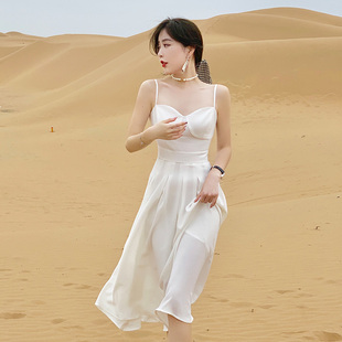 三亚旅游拍照穿搭沙滩裙子仙气法式白色吊带长裙海边度假连衣裙夏
