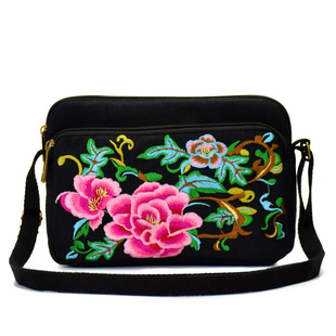 2019绣花包中国风刺绣黑色，帆布三拉链，女士斜跨小包零钱手机包