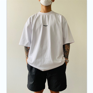 韩国男装东大门重工高品premium刺绣背后拼接设计阔版短袖T恤