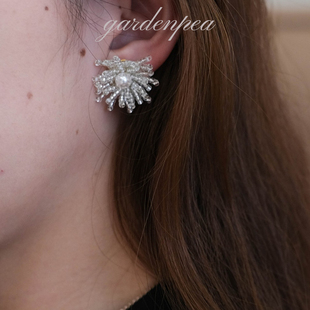 gardenpea原创太阳的放射珍珠耳钉女小众设计感925银针轻奢风耳饰
