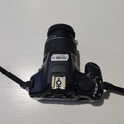 Canon/佳能550D数码单反相机 二手的成色如图 当配件卖