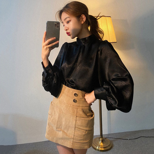 韩国chic优雅立领光泽感绸缎灯笼袖衬衫+高腰口袋灯芯绒半身裙女