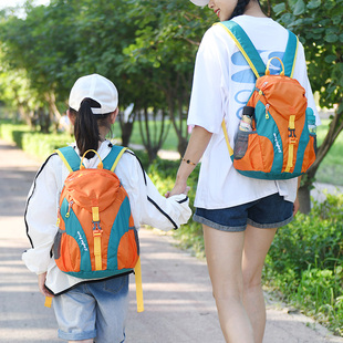 户外运动双肩包女2022骑行包儿童(包儿童，)旅游小背包轻便多功能登山包