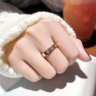 钛钢18k不掉色玫瑰金戒指女轻奢，小众设计高级感情侣对戒指环礼物