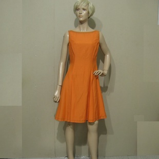 菲妮迪公司样衣橙色一字领真丝桑蚕丝露背无袖连衣裙低价销售