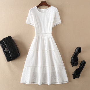断码夏新气质优雅女装白色，镂空短袖蕾丝，连衣裙修身显瘦a字裙