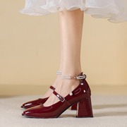 法式漆皮高跟鞋粗跟红色结婚鞋2024春季复古仙女玛丽珍珠单鞋