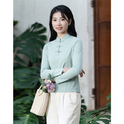 纻衣绿色长袖t恤女2024春装设计感新中式，打底衫盘扣立领上衣