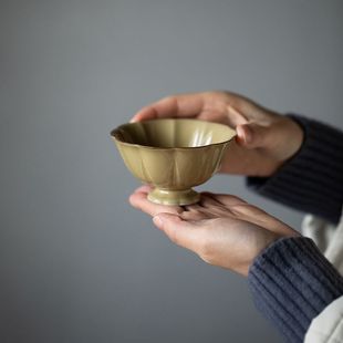 叶屿 定窑黄釉海棠茶杯大号复古陶瓷功夫茶具品茗杯主人杯个人杯