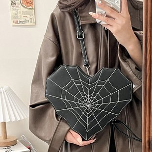 个性创意朋克暗黑系蝙蝠包女包2023时尚小众爱心蜘蛛网多用包