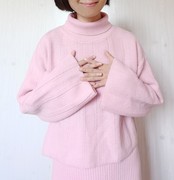 2023女毛衣裙套装浅粉色温暖高领短款毛衣松紧腰修身铅笔长裙