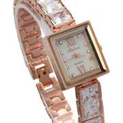 长方形方型镶钻手链表melissa手表，女表时尚潮流水晶时装女士手表