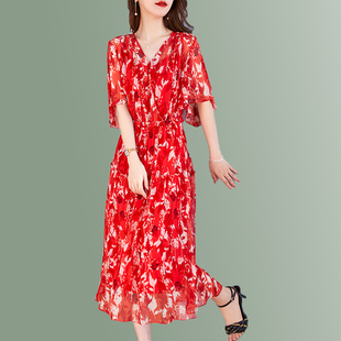 年轻款大牌真丝桑蚕丝连衣裙，时尚收腰气质，加大码女装夏天长裙红色